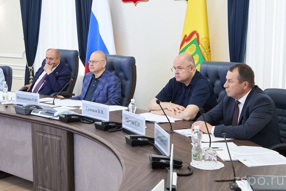 Реализацию проектов по благоустройству городских территорий в Пензе обсудили в правительстве региона Реализацию проектов по благоустройству городских территорий в Пензе обсудили в правительстве региона