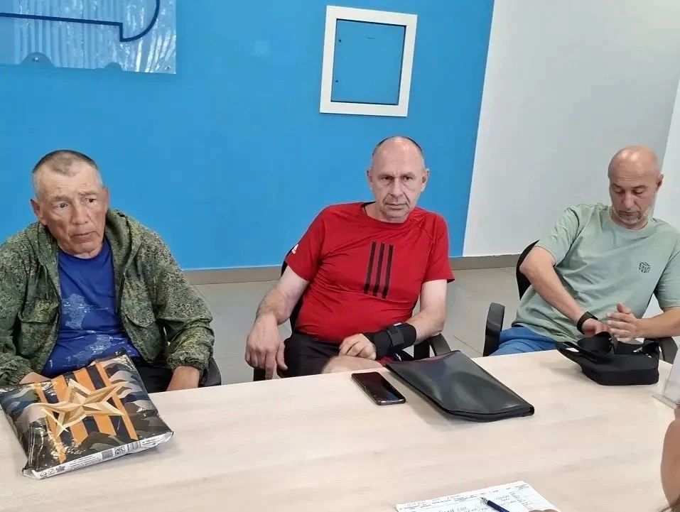 В Кузнецком филиале центра занятости прошла встреча с участниками спецоперации и членами их семей В Кузнецком филиале центра занятости прошла встреча с участниками спецоперации и членами их семей