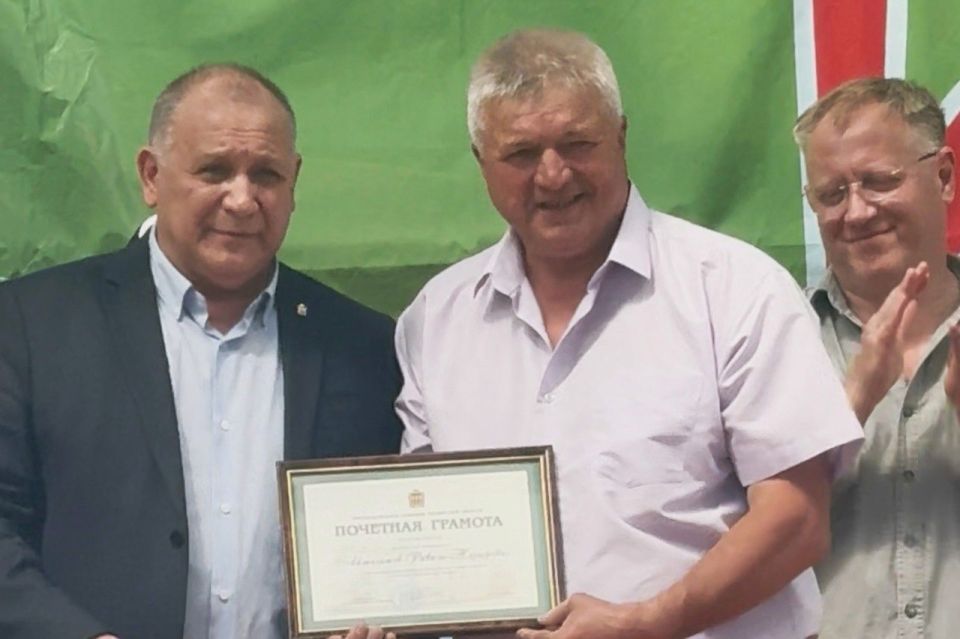 Рустям Агишев принял участие в праздничных мероприятиях в Кикино Рустям Агишев принял участие в праздничных мероприятиях в Кикино
