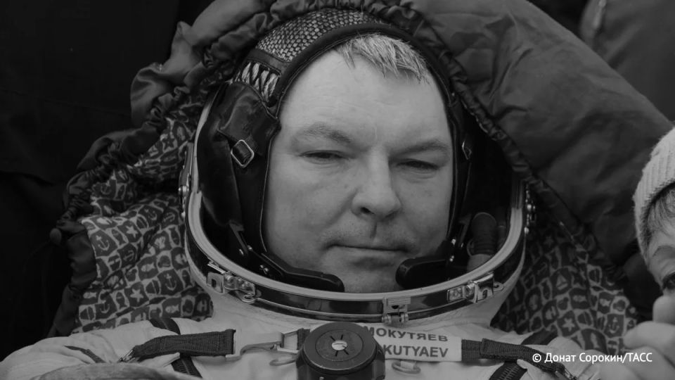 Летчик-космонавт, депутат Госдумы Александр Самокутяев умер на 57-м году жизни, сообщила пресс-служба губернатора Пензенской области
