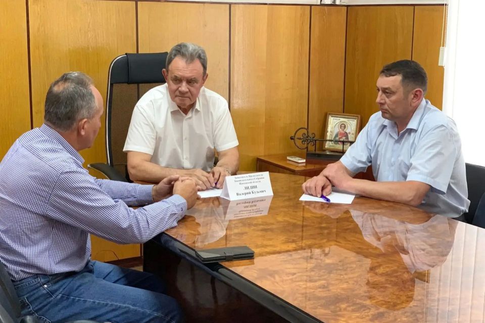 Валерий Лидин посетил Колышлейский район Валерий Лидин посетил Колышлейский район