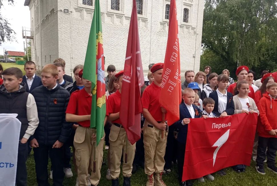 22 июня в селе Радищево Кузнецкого района состоялась торжественная церемония захоронения останков красноармейца Гурьянова Бориса Алексеевича 22 июня в селе Радищево Кузнецкого района состоялась торжественная церемония захоронения останков красноармейца Гурьянова Бориса Алексеевича