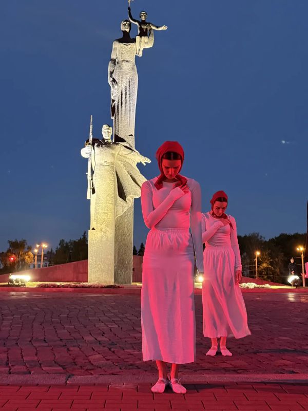 Сотрудники УФК по Пензенской области, члены Молодёжного совета и Совета ветеранов Управления приняли участие в ежегодной акции «Свеча памяти» Сотрудники УФК по Пензенской области, члены Молодёжного совета и Совета ветеранов Управления приняли участие в ежегодной акции «Свеча памяти»