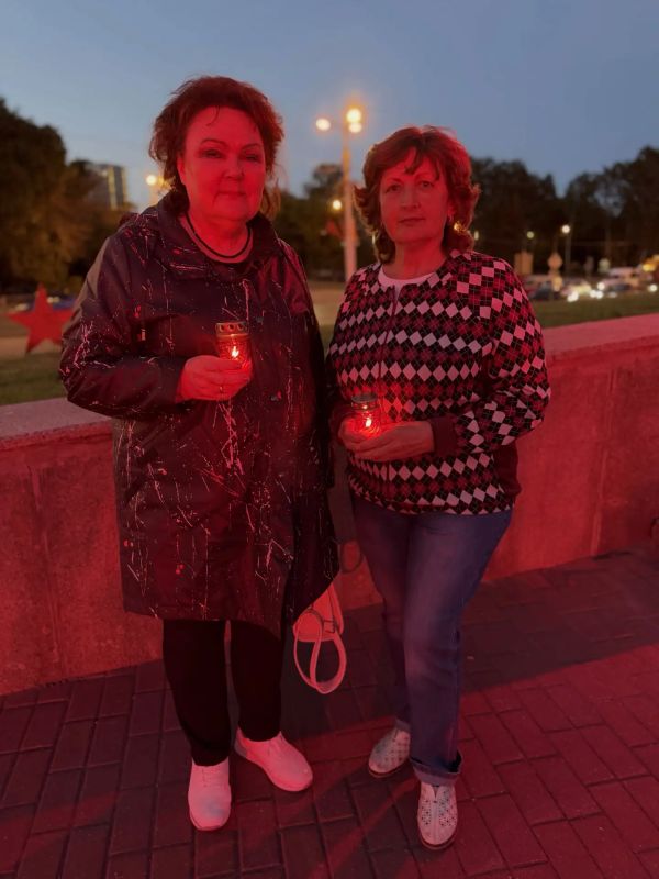 Сотрудники УФК по Пензенской области, члены Молодёжного совета и Совета ветеранов Управления приняли участие в ежегодной акции «Свеча памяти» Сотрудники УФК по Пензенской области, члены Молодёжного совета и Совета ветеранов Управления приняли участие в ежегодной акции «Свеча памяти»