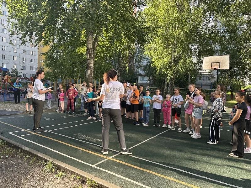 Праздники двора объединяют соседей Праздники двора объединяют соседей