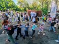 Праздники двора объединяют соседей