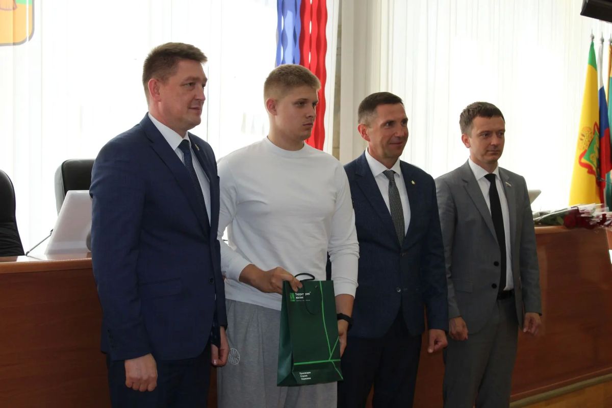 Новый дом — новая жизнь: в Пензе детисироты получили ключи от квартир Новый дом — новая жизнь: в Пензе детисироты получили ключи от квартир