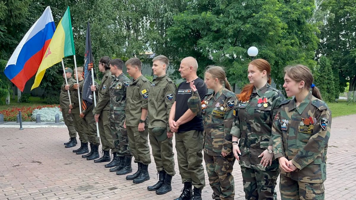 Валерий Лидин пожелал пензенским поисковикам успешной экспедиции в Республику Беларусь Валерий Лидин пожелал пензенским поисковикам успешной экспедиции в Республику Беларусь