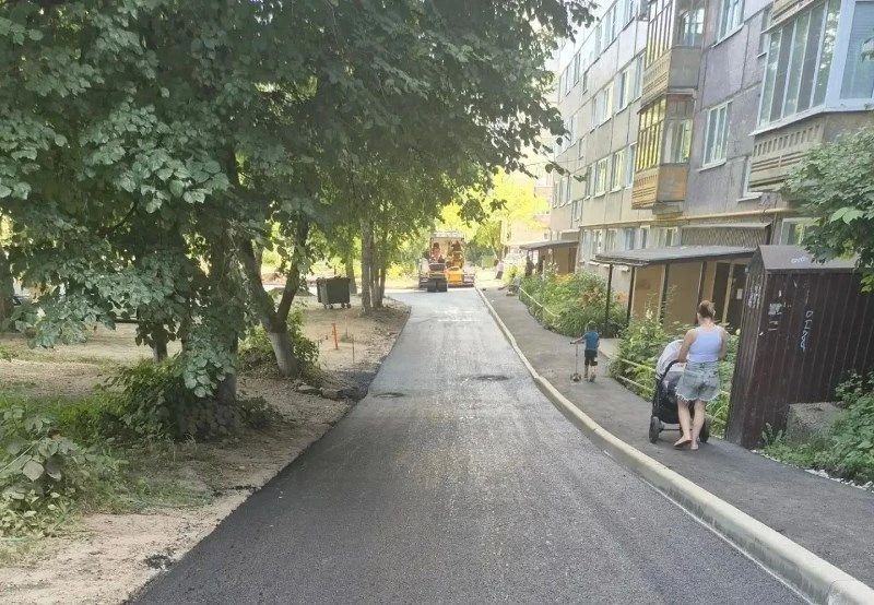 Придомовые территории обновляют по программе «Мой двор» Придомовые территории обновляют по программе «Мой двор»