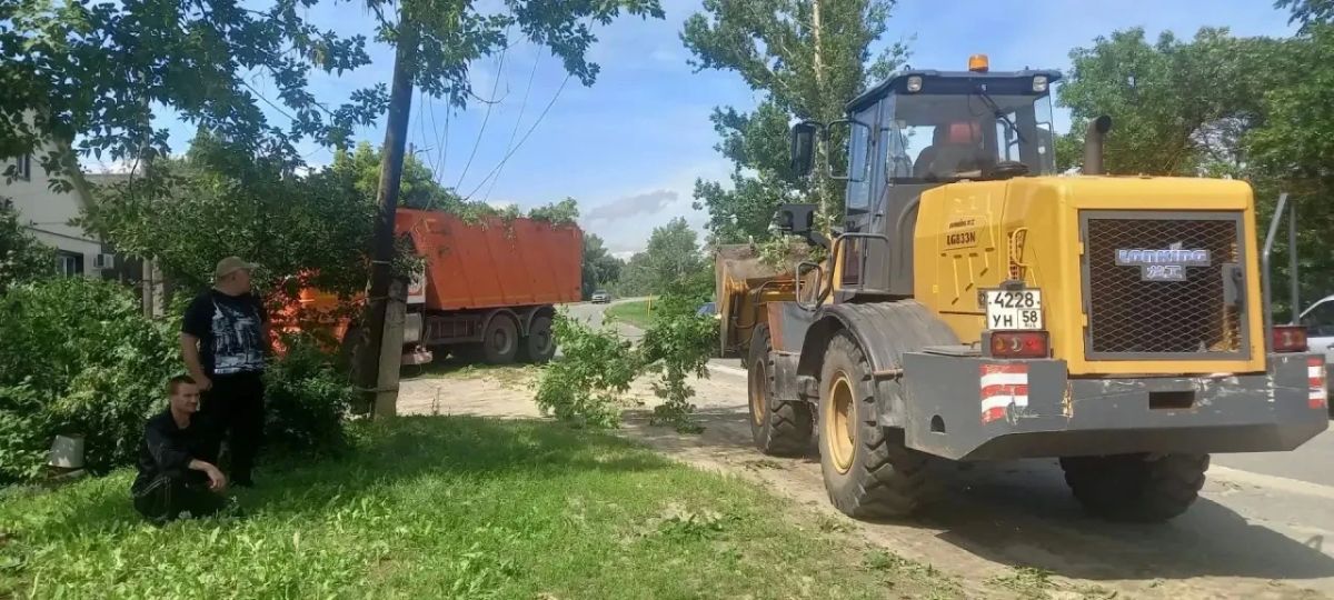 Олег Мельниченко: В Нижнеломовском районе продолжается борьба с последствиями вчерашней непогоды Олег Мельниченко: В Нижнеломовском районе продолжается борьба с последствиями вчерашней непогоды