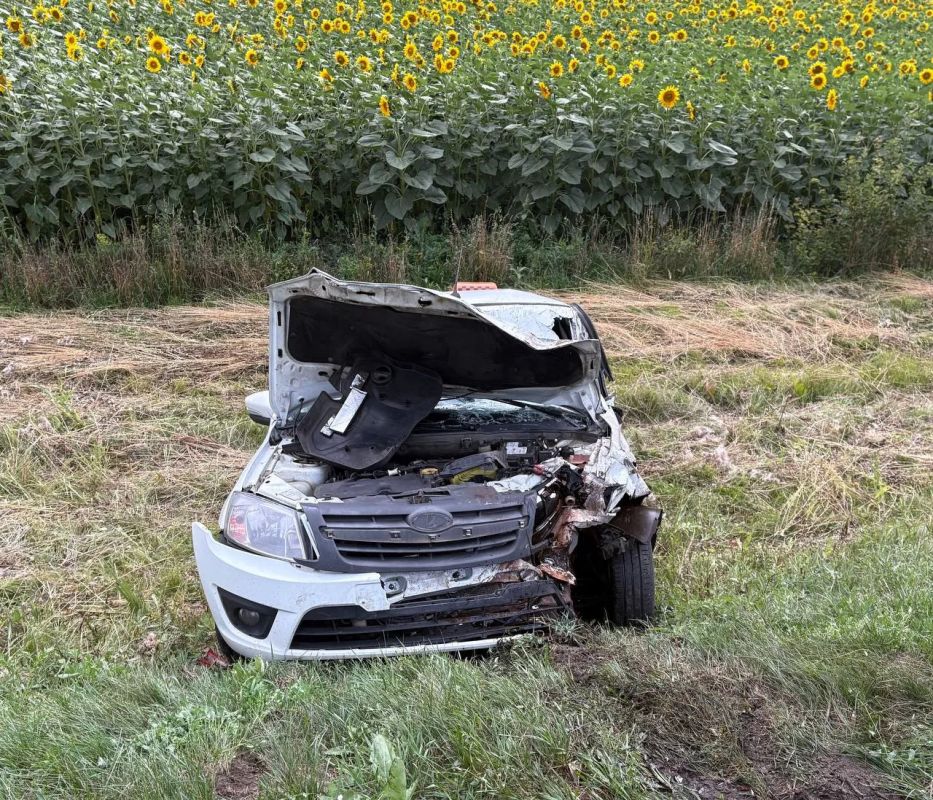 В Каменском районе в ДТП погибли два пассажира отечественного автомобиля В Каменском районе в ДТП погибли два пассажира отечественного автомобиля