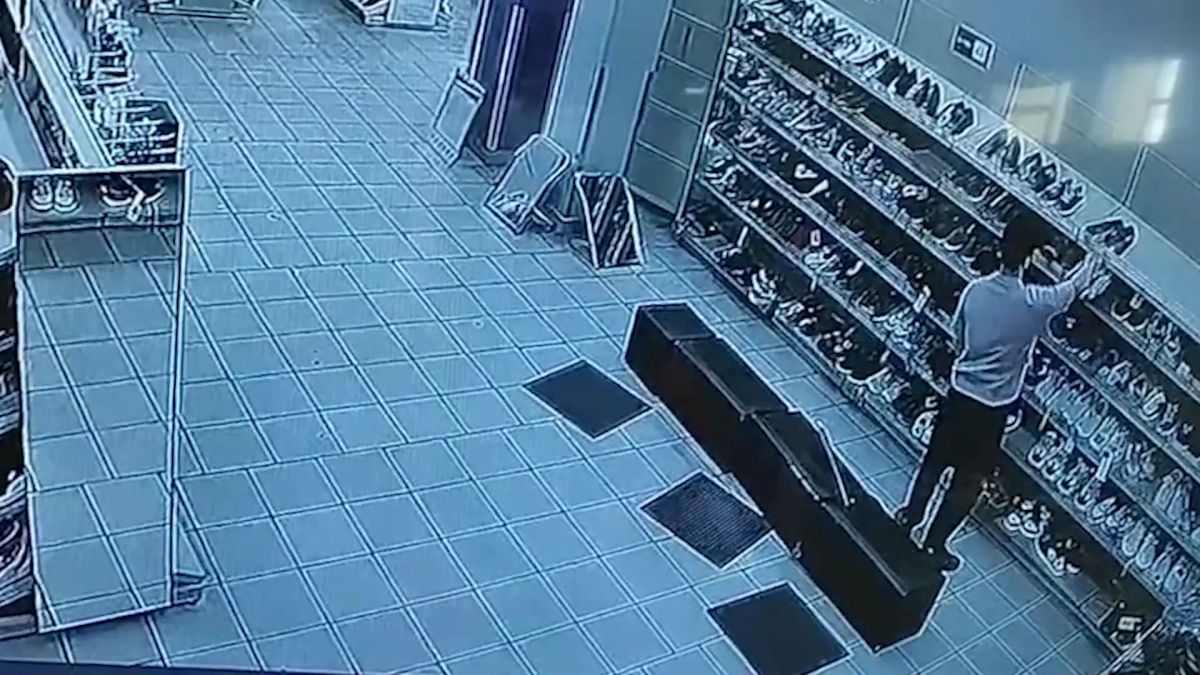 Пензенские полицейские пресекли преступную деятельность московских шопоголиков Пензенские полицейские пресекли преступную деятельность московских шопоголиков