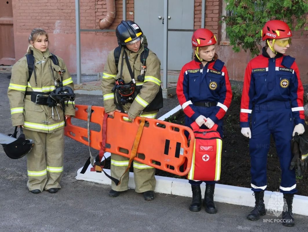 В Пензе состоялись тактико-специальные учения В Пензе состоялись тактико-специальные учения