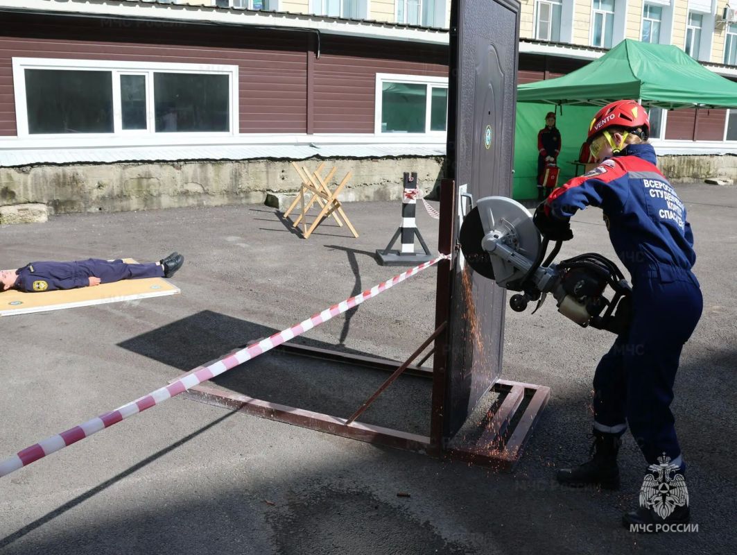 В Пензе состоялись тактико-специальные учения В Пензе состоялись тактико-специальные учения