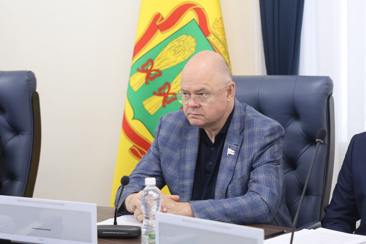 Реализацию инвестиционных и национальных проектов рассмотрели в правительстве области Реализацию инвестиционных и национальных проектов рассмотрели в правительстве области