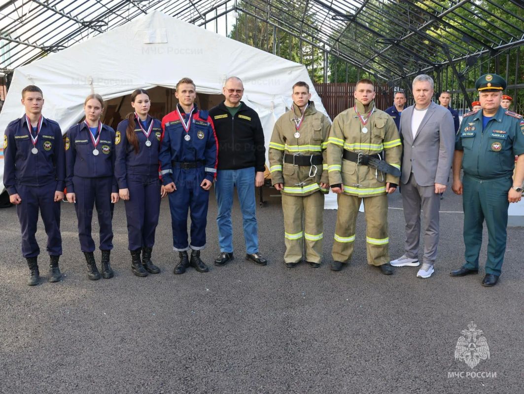 В Пензе состоялись тактико-специальные учения В Пензе состоялись тактико-специальные учения