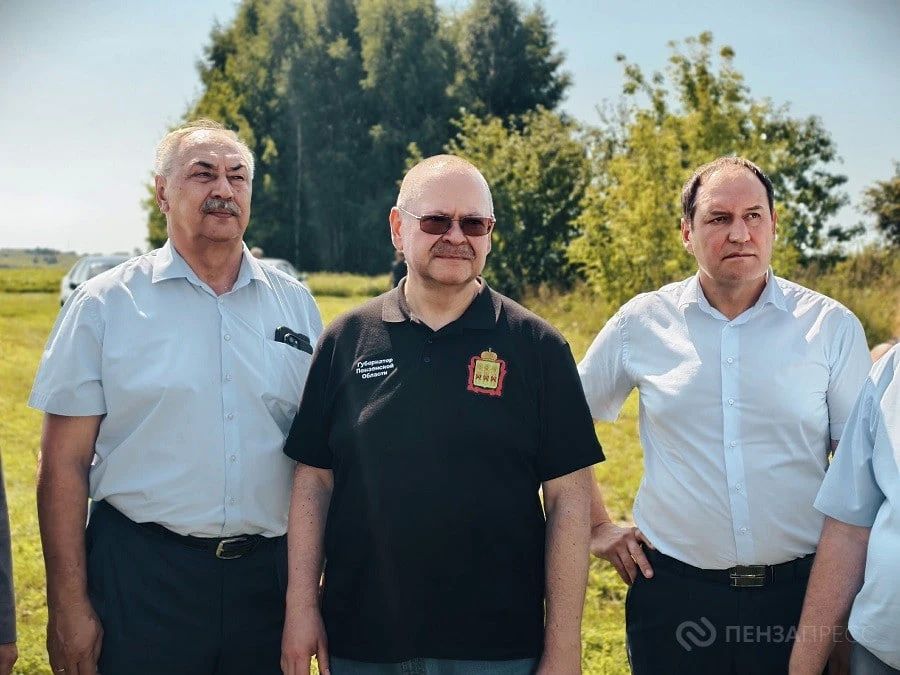 После Иссинского района губернатор Олег Мельниченко продолжил работу в Лунинском После Иссинского района губернатор Олег Мельниченко продолжил работу в Лунинском