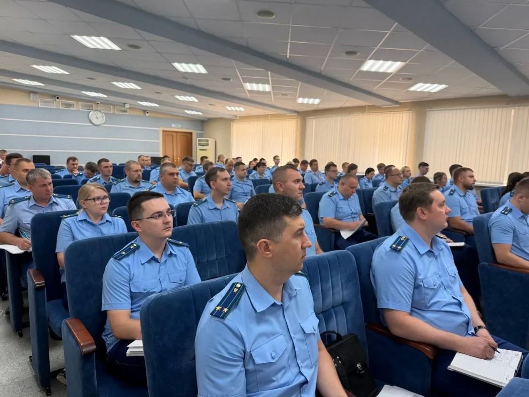 В прокуратуре региона состоялось заседание коллегии, посвященное итогам работы за первое полугодие 2026 года В прокуратуре региона состоялось заседание коллегии, посвященное итогам работы за первое полугодие 2026 года