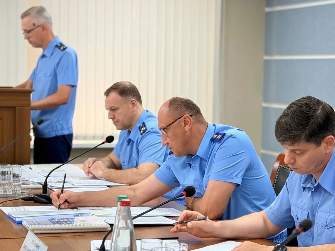 В прокуратуре региона состоялось заседание коллегии, посвященное итогам работы за первое полугодие 2026 года В прокуратуре региона состоялось заседание коллегии, посвященное итогам работы за первое полугодие 2026 года