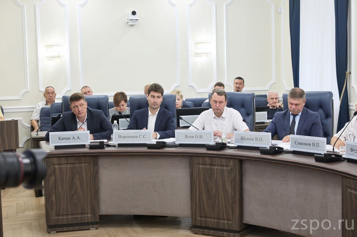 Комплексное развитие территорий и поддержка старшего поколения рассмотрены в правительстве региона Комплексное развитие территорий и поддержка старшего поколения рассмотрены в правительстве региона