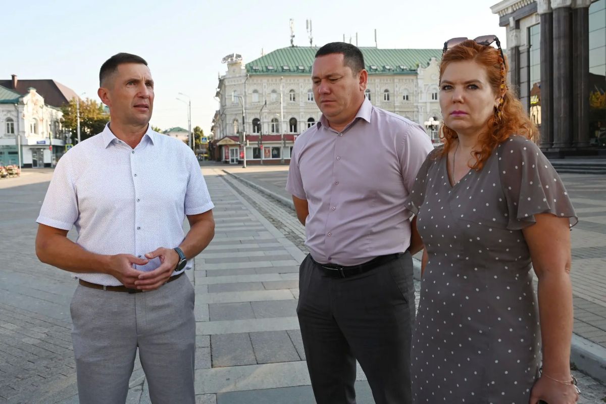 Вчера во время прямого эфира в ЦУРе Пензенской области поступило много вопросов от жителей, большая часть из них касалась благоустройства Вчера во время прямого эфира в ЦУРе Пензенской области поступило много вопросов от жителей, большая часть из них касалась благоустройства