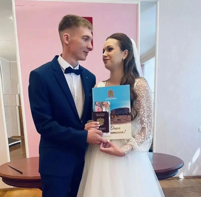 В Пензенской области в «красивую дату» зарегистрировали брак более 170 пар В Пензенской области в «красивую дату» зарегистрировали брак более 170 пар