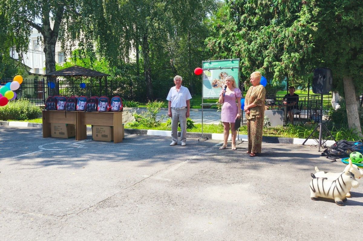 Николай Лукьянов поддержал акцию «Собери ребенка в школу» Николай Лукьянов поддержал акцию «Собери ребенка в школу»
