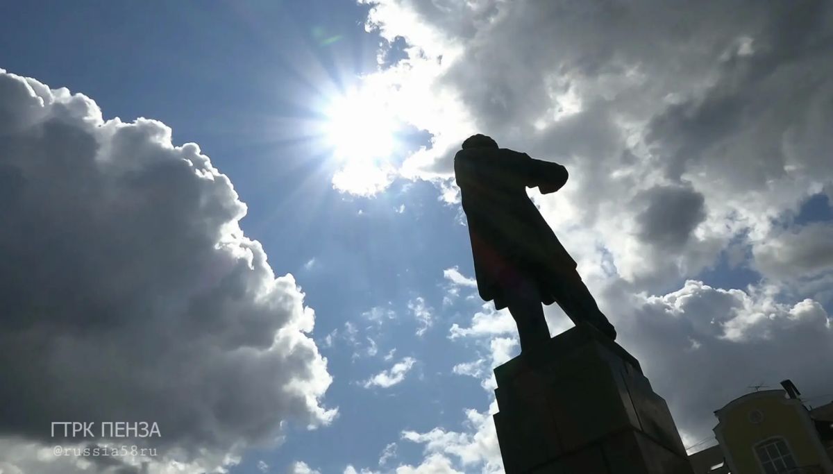 В Пензе стартовала реконструкция сквера имени В.Г. Белинского В Пензе стартовала реконструкция сквера имени В.Г. Белинского