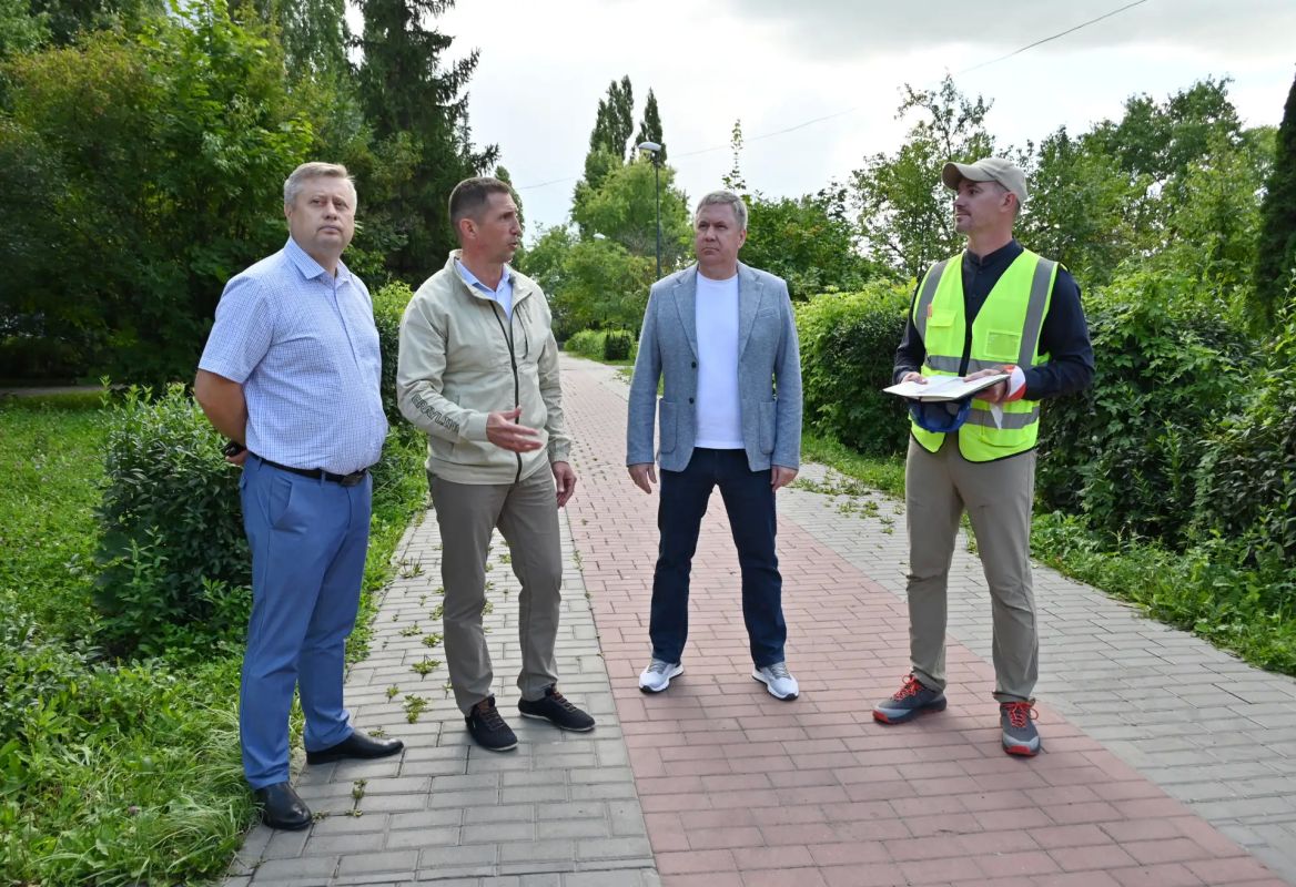 Олег Денисов: В сквере Героев-чернобыльцев приступили к работам по благоустройству Олег Денисов: В сквере Героев-чернобыльцев приступили к работам по благоустройству