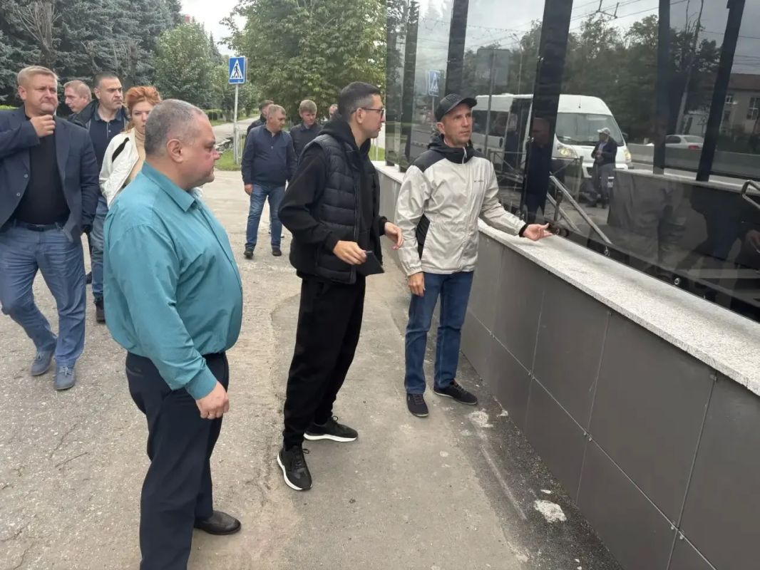Олег Денисов: В районе завода «Электроприбор» завершили ремонт подземного пешеходного перехода Олег Денисов: В районе завода «Электроприбор» завершили ремонт подземного пешеходного перехода