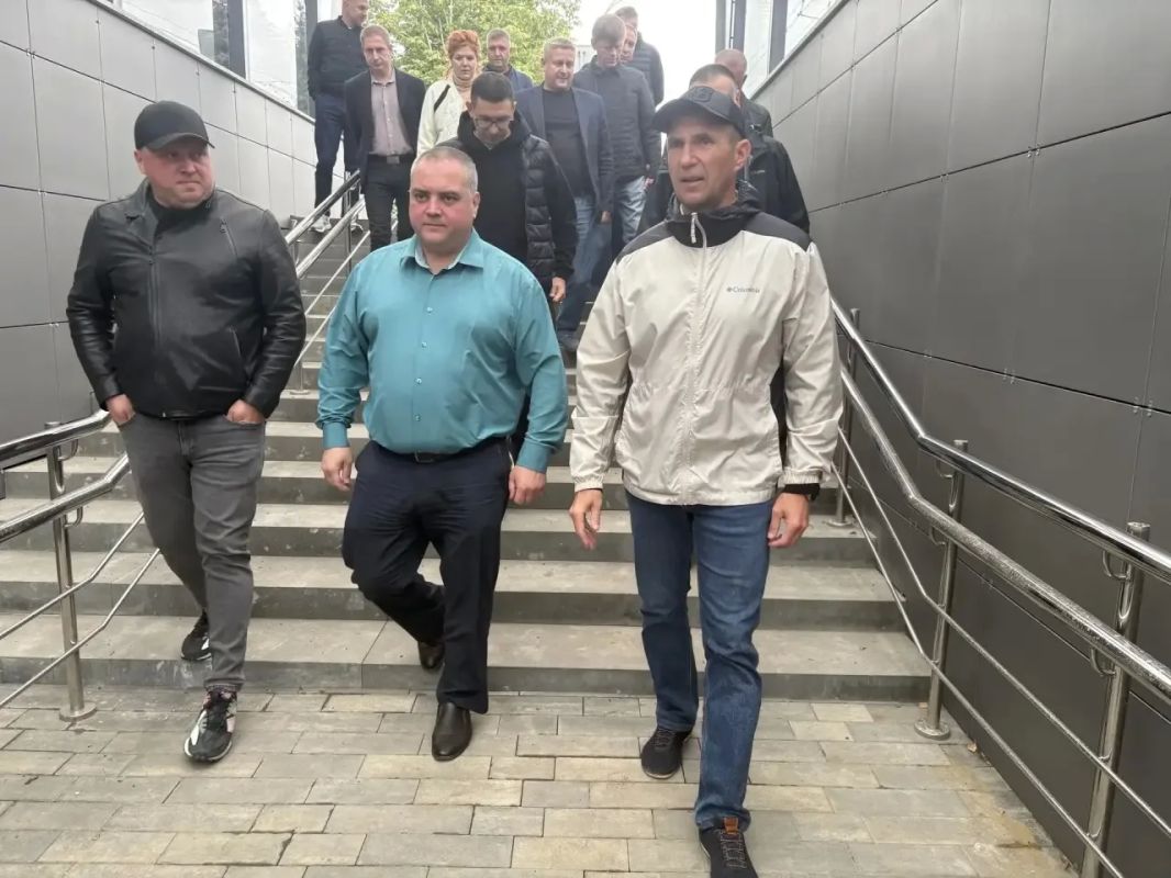 Олег Денисов: В районе завода «Электроприбор» завершили ремонт подземного пешеходного перехода Олег Денисов: В районе завода «Электроприбор» завершили ремонт подземного пешеходного перехода