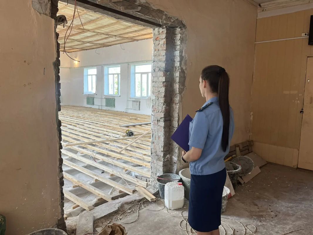 Прокуратура Лунинского района объявила предостережение подрядчику, осуществляющему капитальный ремонт школы Прокуратура Лунинского района объявила предостережение подрядчику, осуществляющему капитальный ремонт школы
