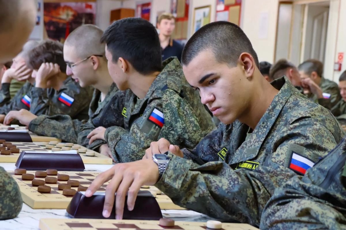 На сборах «Гвардеец» определились победители соревнований по шахматам и шашкам На сборах «Гвардеец» определились победители соревнований по шахматам и шашкам