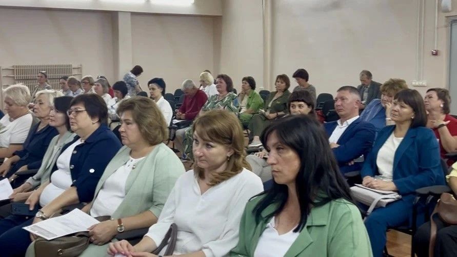 Сегодня в Пензенском колледже архитектуры и строительства состоялась работа четвертой площадки областного августовского педагогического форума «Формирование единого образовательного пространства Сегодня в Пензенском колледже архитектуры и строительства состоялась работа четвертой площадки областного августовского педагогического форума «Формирование единого образовательного пространства