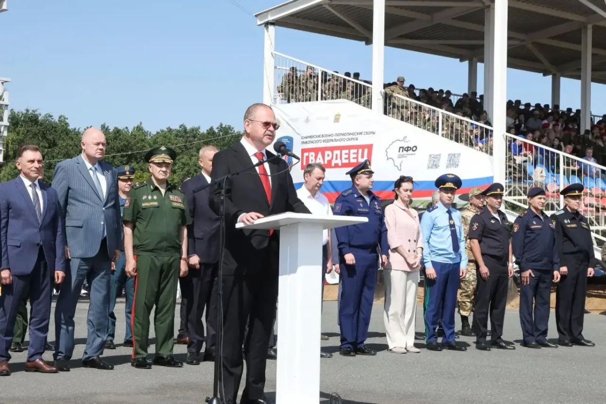 Олег Мельниченко: Символично, что XII смену юнармейских военнопатриотических сборов ПФО «Гвардеец» мы закрывали в День офицера Олег Мельниченко: Символично, что XII смену юнармейских военнопатриотических сборов ПФО «Гвардеец» мы закрывали в День офицера