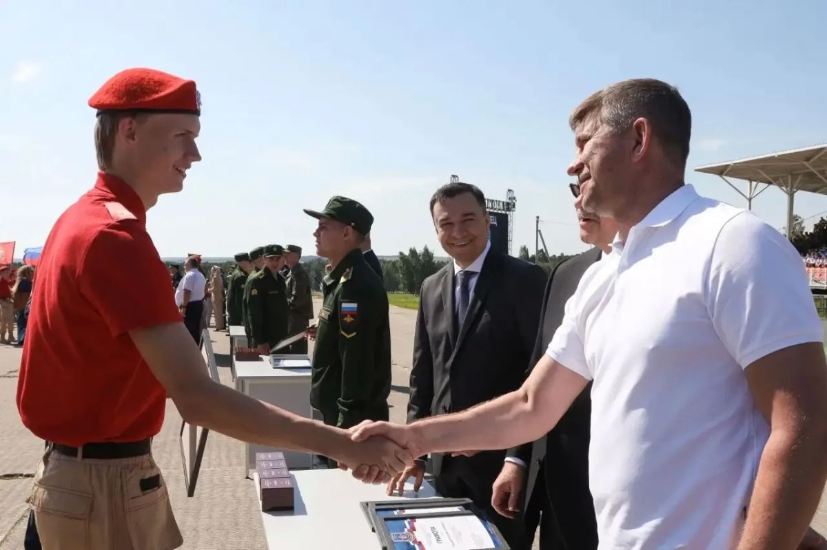 Олег Мельниченко: Символично, что XII смену юнармейских военнопатриотических сборов ПФО «Гвардеец» мы закрывали в День офицера Олег Мельниченко: Символично, что XII смену юнармейских военнопатриотических сборов ПФО «Гвардеец» мы закрывали в День офицера