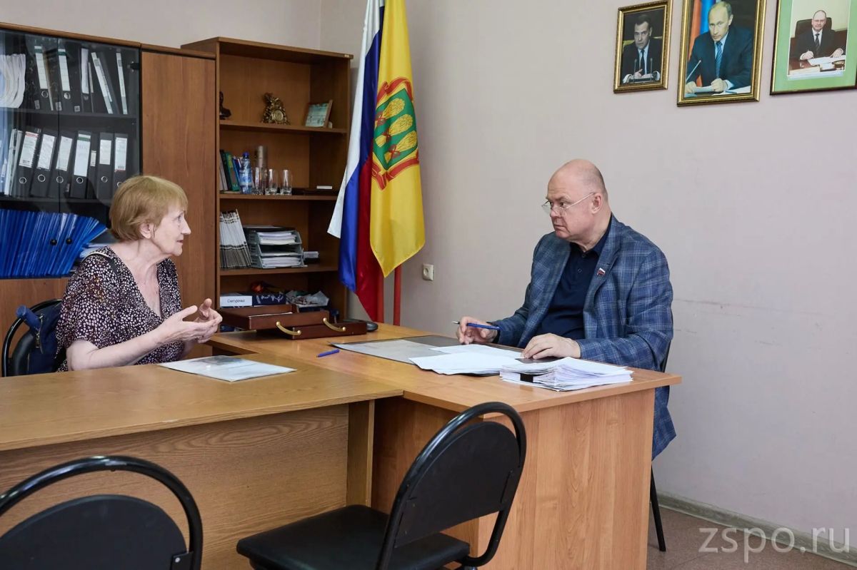 Вадим Супиков провёл приём граждан Вадим Супиков провёл приём граждан