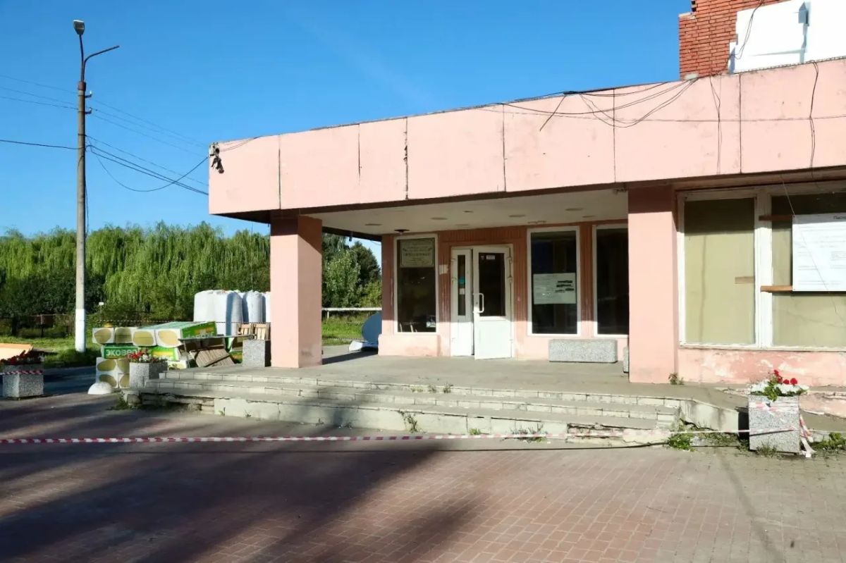 Олег Мельниченко: Сегодня вновь отправился в районы нашей области – держу на контроле обновление социально значимых объектов Олег Мельниченко: Сегодня вновь отправился в районы нашей области – держу на контроле обновление социально значимых объектов