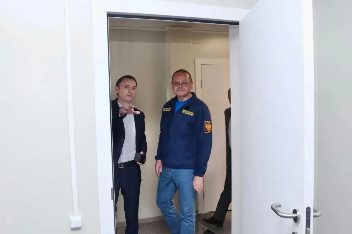 Олег Мельниченко: Также в Кижеватово оценил готовность новой модульной врачебной амбулатории Олег Мельниченко: Также в Кижеватово оценил готовность новой модульной врачебной амбулатории