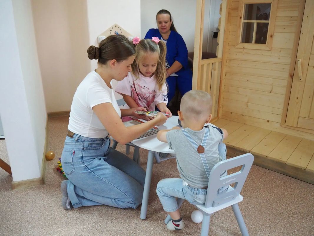 С комплексом поддержки студенческих семей познакомилась комиссия конкурса «Семейная столица России» С комплексом поддержки студенческих семей познакомилась комиссия конкурса «Семейная столица России»