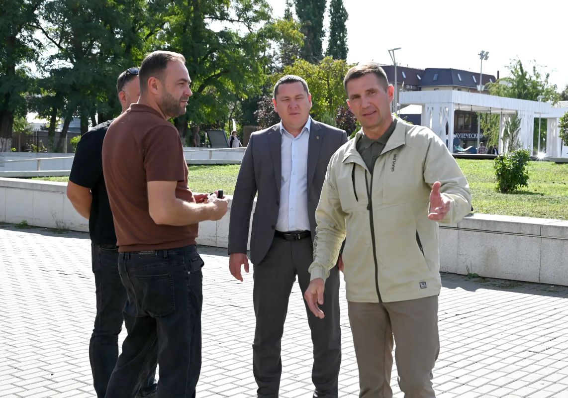 Олег Денисов: Проверил, как идет ремонт городских дорог Олег Денисов: Проверил, как идет ремонт городских дорог