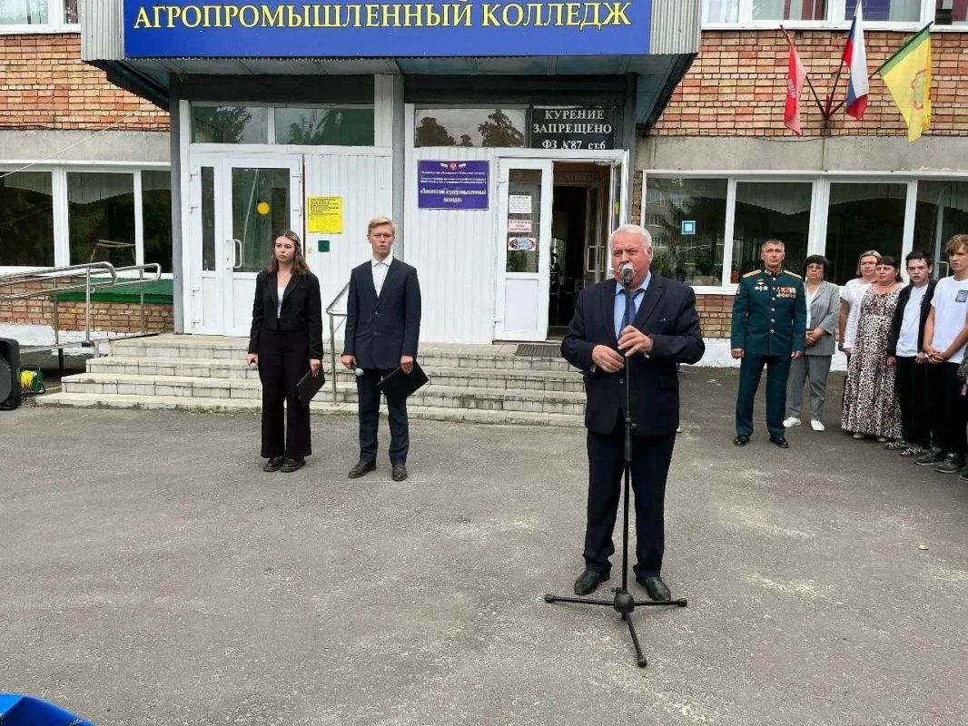 3 сентября в Пензенском агропромышленном колледже прошла акция «Капля жизни» - памятное мероприятие, посвященное Дню солидарности в борьбе с терроризмом 3 сентября в Пензенском агропромышленном колледже прошла акция «Капля жизни» - памятное мероприятие, посвященное Дню солидарности в борьбе с терроризмом