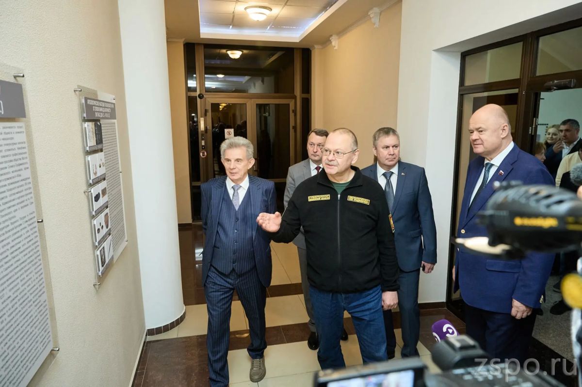 Вадим Супиков прокомментировал открытие выставки и издание новой версии энциклопедии об истории Сурского края Вадим Супиков прокомментировал открытие выставки и издание новой версии энциклопедии об истории Сурского края