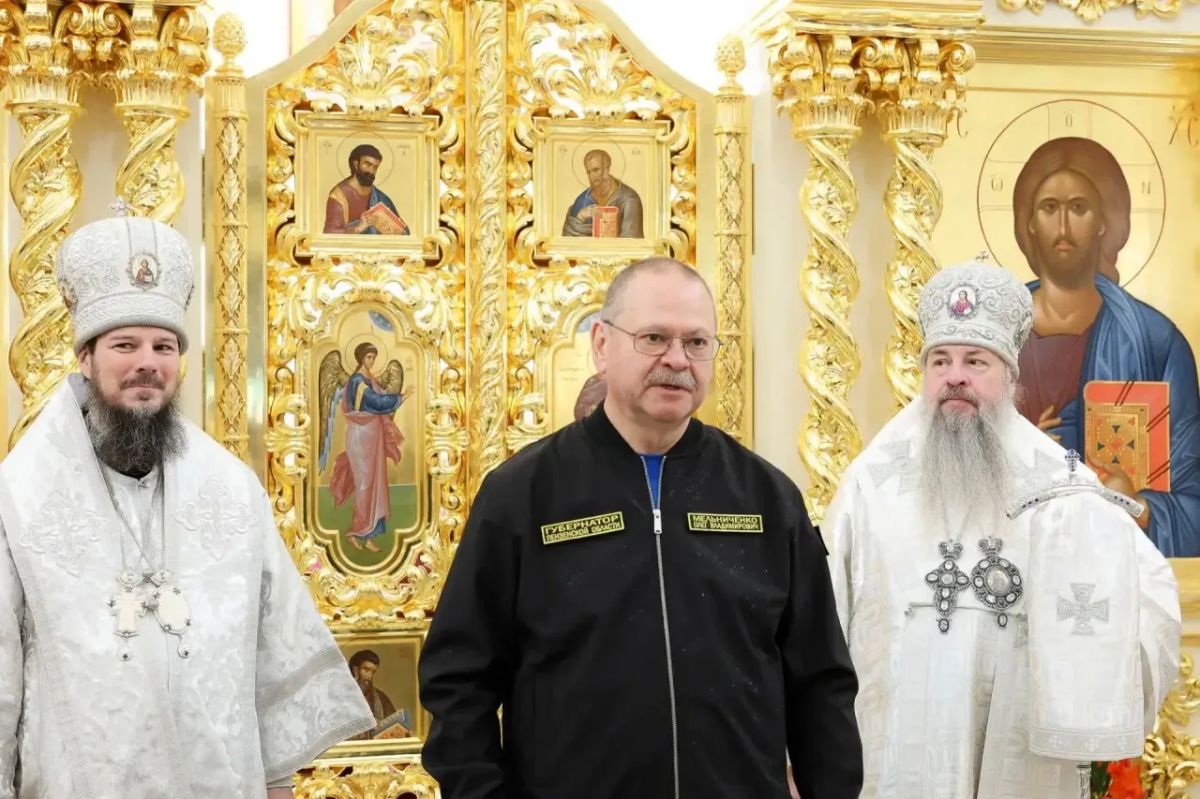 Олег Мельниченко: Поздравил с освящением храма преподобного Вениамина Печерского прихожан и православное духовенство во главе с митрополитом Пензенским и Нижнеломовским Серафимом Олег Мельниченко: Поздравил с освящением храма преподобного Вениамина Печерского прихожан и православное духовенство во главе с митрополитом Пензенским и Нижнеломовским Серафимом