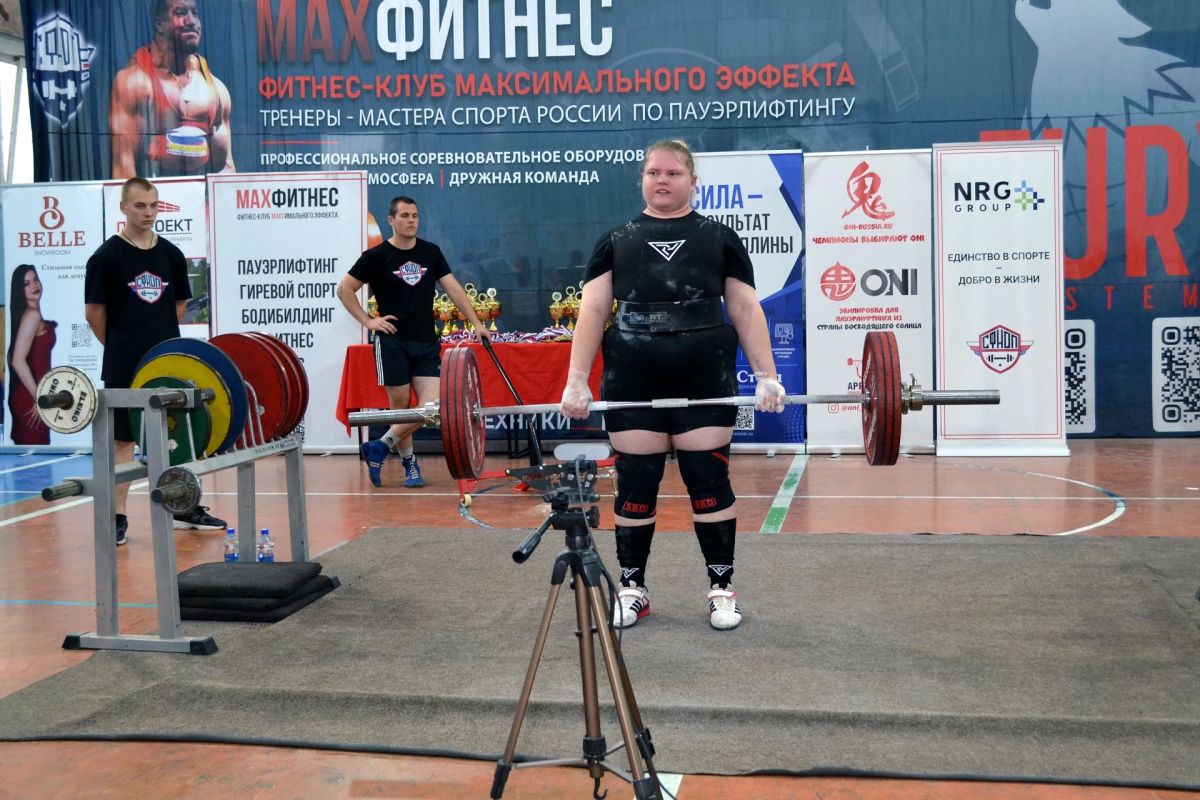 Пензенские спортсмены — победители всероссийских соревнований по пауэрлифтингу Пензенские спортсмены — победители всероссийских соревнований по пауэрлифтингу