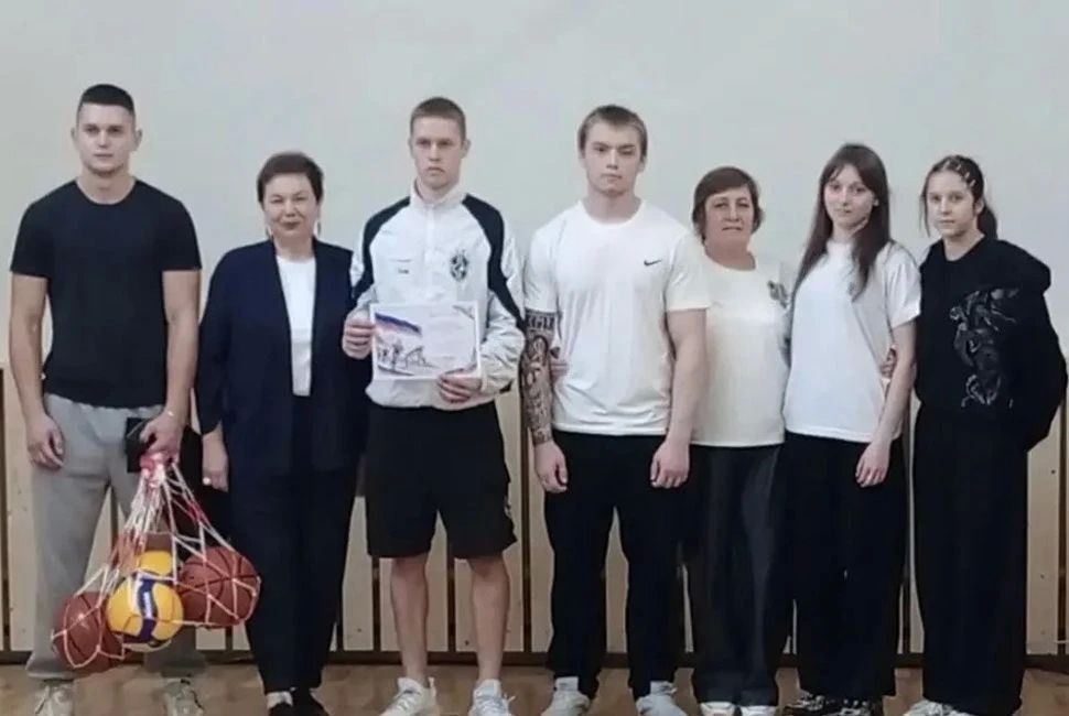 Сборная команда студентов Кузнецкого многопрофильного колледжа заняла первое место на военно-спортивных соревнованиях в Пензенской области Сборная команда студентов Кузнецкого многопрофильного колледжа заняла первое место на военно-спортивных соревнованиях в Пензенской области