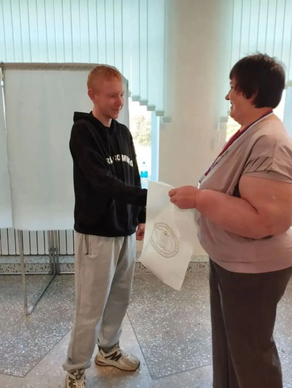 Сегодня они сделали свой первый шаг Сегодня они сделали свой первый шаг