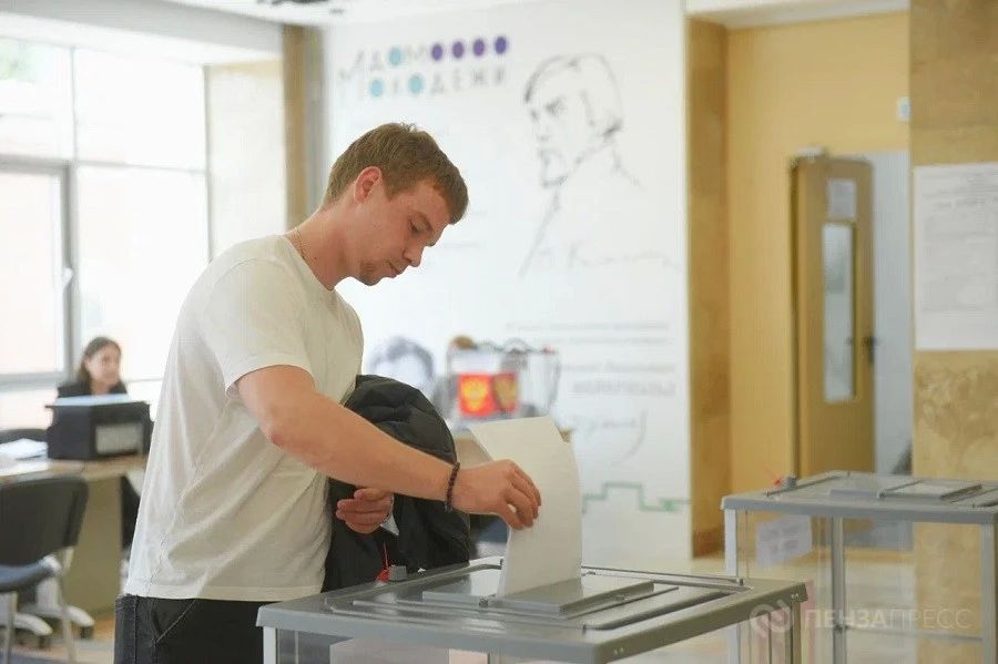 Сопредседатель Общественного штаба по независимому наблюдению за выборами в Пензенской области, федеральный эксперт всероссийской ассоциации «Независимый общественный мониторинг» (НОМ), региональный координатор движения... Сопредседатель Общественного штаба по независимому наблюдению за выборами в Пензенской области, федеральный эксперт всероссийской ассоциации «Независимый общественный мониторинг» (НОМ), региональный координатор движения...