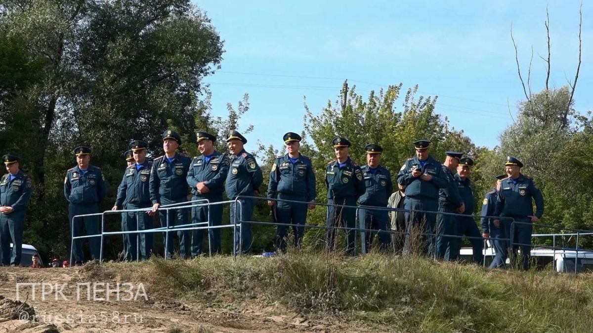 В Пензе прошли пожарнотактические учения МЧС: в город приехали заместители территориальных органов из 14 регионов ПФО — чтобы отработать навыки и обменяться опытом В Пензе прошли пожарнотактические учения МЧС: в город приехали заместители территориальных органов из 14 регионов ПФО — чтобы отработать навыки и обменяться опытом