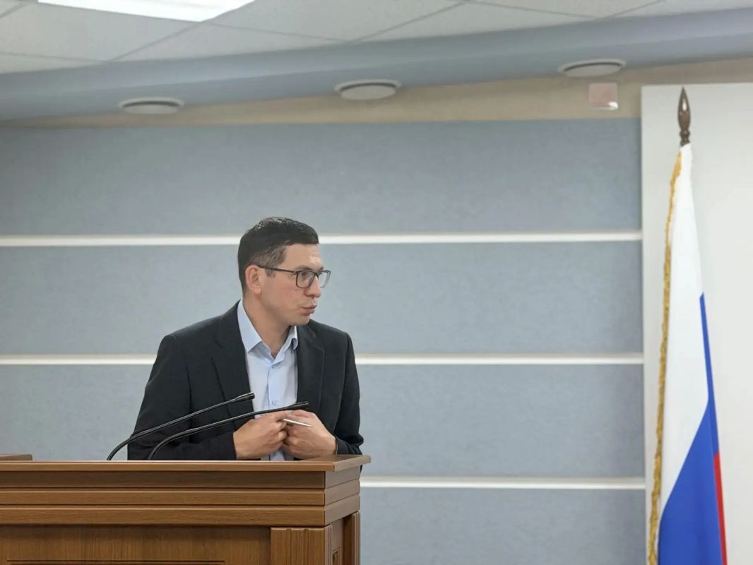 Прокурор Пензенской области Дмитрий Горшков провел оперативное совещание по вопросам подготовки к отопительному сезону Прокурор Пензенской области Дмитрий Горшков провел оперативное совещание по вопросам подготовки к отопительному сезону
